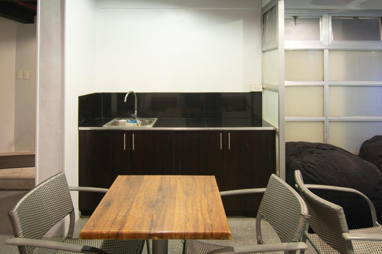 Ark Hostel City Center Manila باساي المظهر الخارجي الصورة